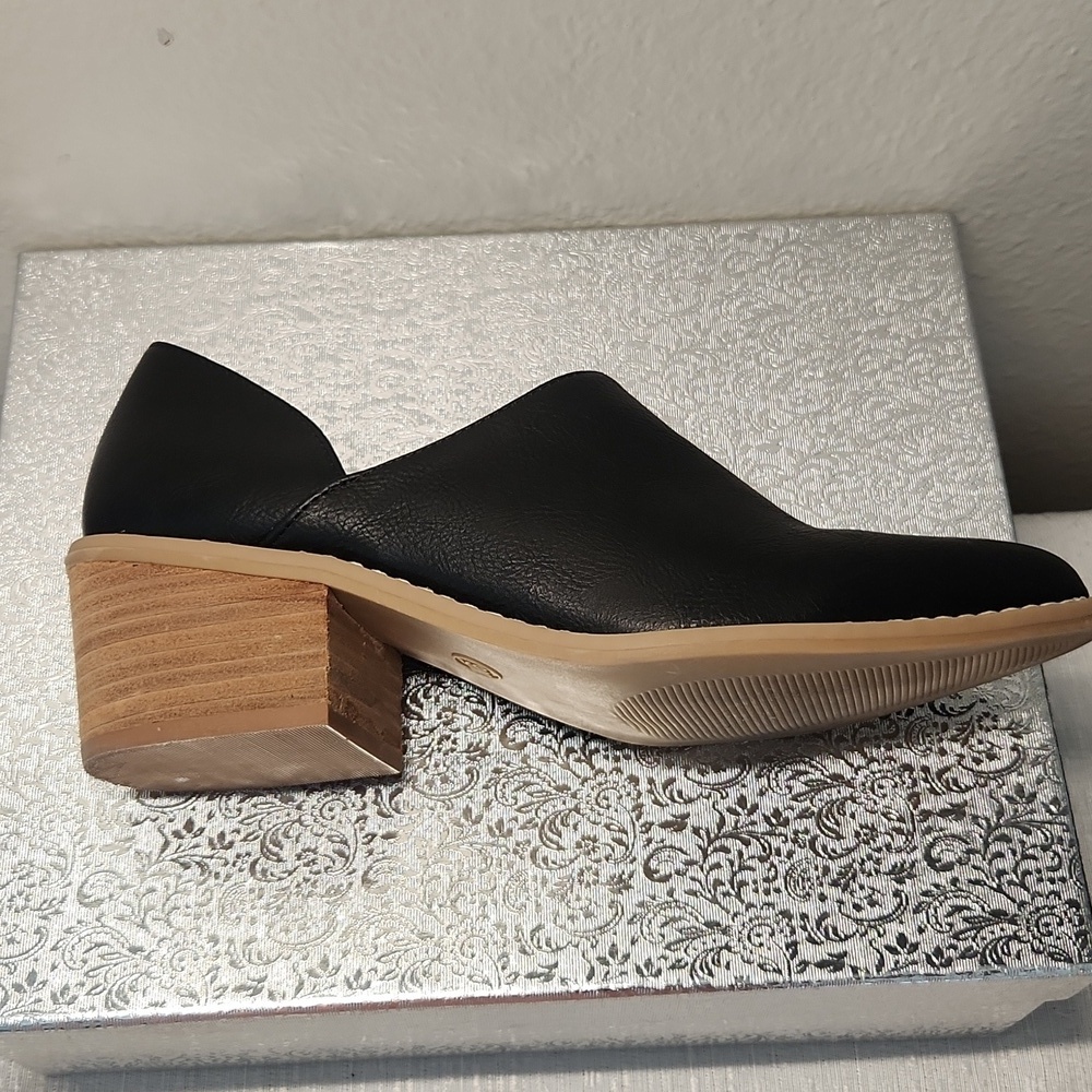 CYNTHIA ROWLEY SIZE 9 Elegant Black Leather Women's Shoes - Picture 3 of 12